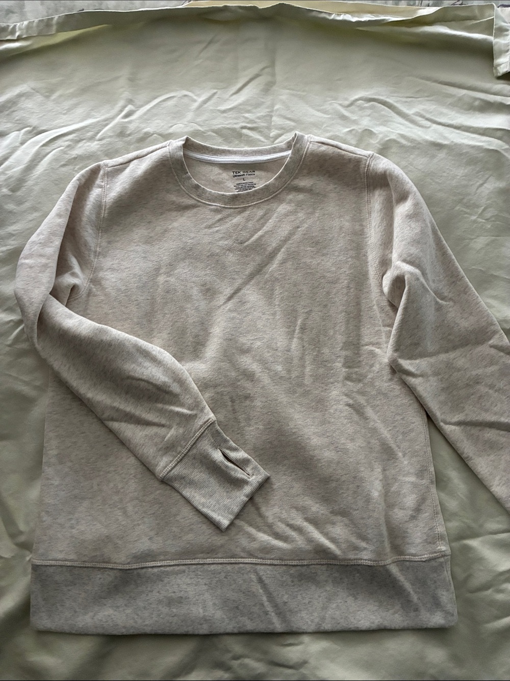 Women’s Pullover Fleece Sweatshirt